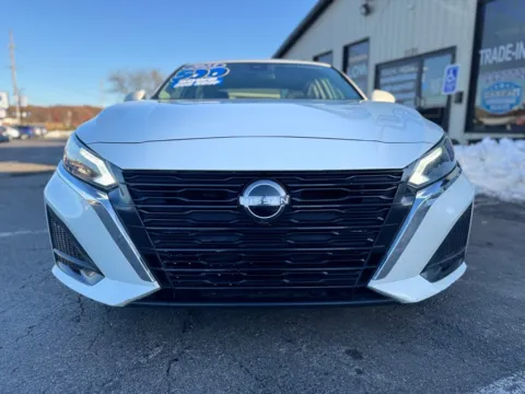 Another view of 2023 NISSAN ALTIMA 2.5 SL for sale in Crown Point, IN at Pro Auto Finance