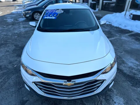 More photos of 2024 CHEVROLET MALIBU LT at Pro Auto Finance, IN