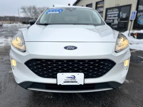Another view of 2022 FORD ESCAPE SEL for sale in Crown Point, IN at Pro Auto Finance