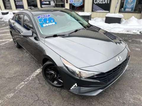 Photos of 2021 HYUNDAI ELANTRA SEL for sale in Crown Point, IN at Pro Auto Finance