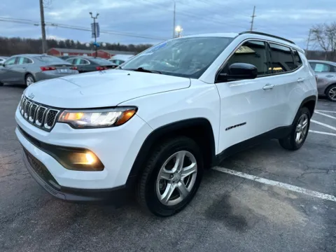 More photos of 2023 JEEP COMPASS LATITUDE at Pro Auto Finance, IN