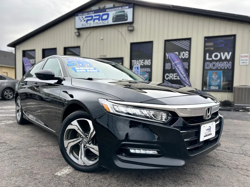 Black 2019 HONDA ACCORD EX-L for sale in Crown Point, IN
