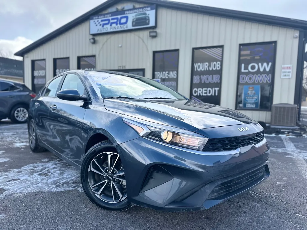 Gray 2024 KIA FORTE LXS for sale in Crown Point, IN