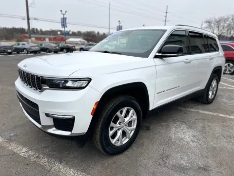 More photos of 2023 JEEP GRAND CHEROKEE LIMITED at Pro Auto Finance, IN