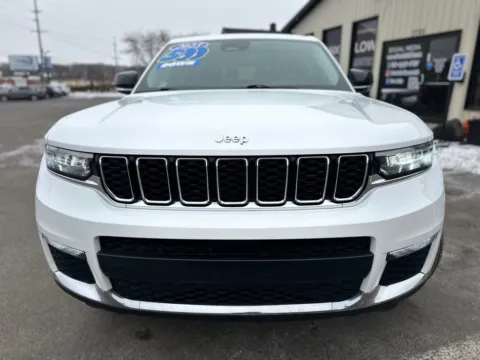 Another view of 2023 JEEP GRAND CHEROKEE LIMITED for sale in Crown Point, IN at Pro Auto Finance