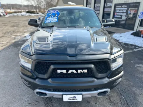 More photos of 2019 RAM 1500 REBEL at Pro Auto Finance, IN
