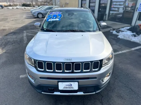 More photos of 2021 JEEP COMPASS LIMITED at Pro Auto Finance, IN