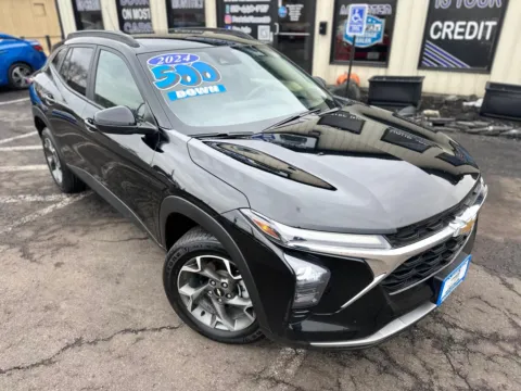 Photos of 2024 CHEVROLET TRAX LT for sale in Crown Point, IN at Pro Auto Finance