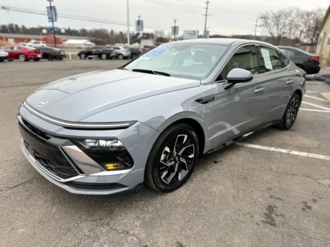 More photos of 2024 HYUNDAI SONATA SEL at Pro Auto Finance, IN