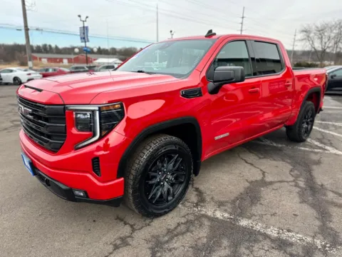 More photos of 2023 GMC SIERRA 1500 ELEVATION STANDARD at Pro Auto Finance, IN