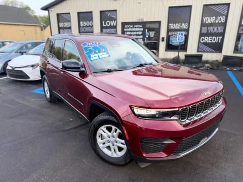 Photos of 2023 JEEP GRAND CHEROKEE LAREDO for sale in Crown Point, IN at Pro Auto Finance