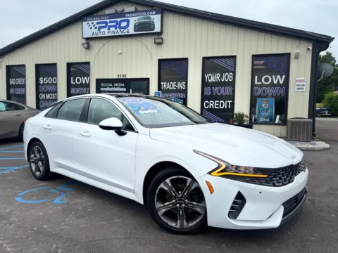 White 2024 KIA K5 EX for sale in Crown Point, IN