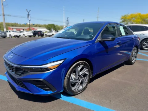 More photos of 2025 HYUNDAI ELANTRA SEL SPORT at Pro Auto Finance, IN