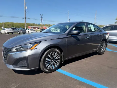 More photos of 2024 NISSAN ALTIMA 2.5 SV at Pro Auto Finance, IN