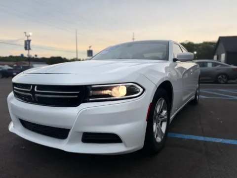 More photos of 2020 DODGE CHARGER SXT at Pro Auto Finance, IN