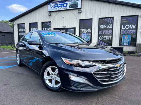 Gray 2023 CHEVROLET MALIBU LT for sale in Crown Point, IN