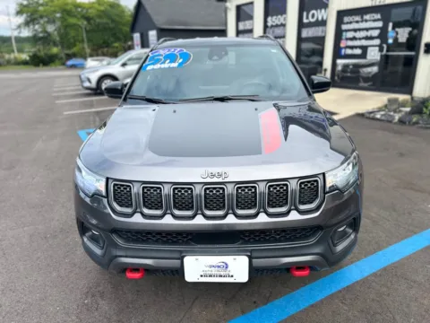 More photos of 2023 JEEP COMPASS TRAILHAWK at Pro Auto Finance, IN