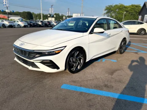 More photos of 2024 HYUNDAI ELANTRA SEL at Pro Auto Finance, IN