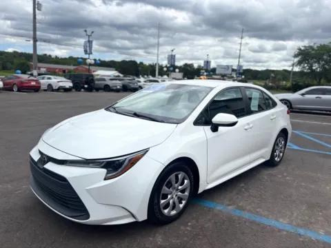 More photos of 2023 TOYOTA COROLLA LE at Pro Auto Finance, IN