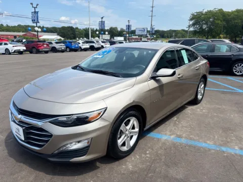 More photos of 2024 CHEVROLET MALIBU LT at Pro Auto Finance, IN