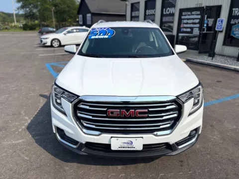 More photos of 2024 GMC TERRAIN SLT at Pro Auto Finance, IN