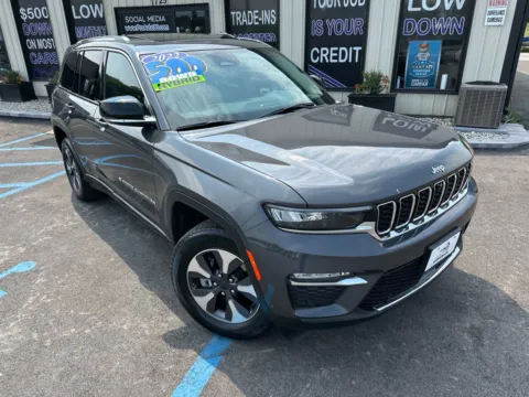 Photos of 2022 JEEP GRAND CHEROKEE 4XE for sale in Crown Point, IN at Pro Auto Finance
