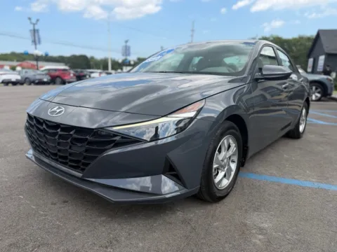 More photos of 2023 HYUNDAI ELANTRA SE at Pro Auto Finance, IN