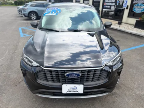 More photos of 2023 FORD ESCAPE ACTIVE at Pro Auto Finance, IN