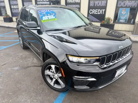 Photos of 2023 JEEP GRAND CHEROKEE 30TH ANNIVERSARY 4XE for sale in Crown Point, IN at Pro Auto Finance