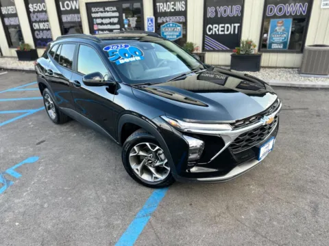 Photos of 2025 CHEVROLET TRAX LT for sale in Crown Point, IN at Pro Auto Finance