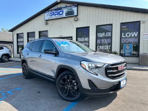 Gray 2021 GMC TERRAIN SLE for sale in Crown Point, IN