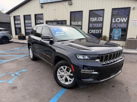 Photos of 2023 JEEP GRAND CHEROKEE LIMITED for sale in Crown Point, IN at Pro Auto Finance