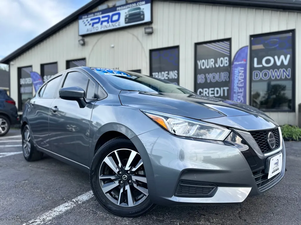 Gray 2022 NISSAN VERSA SV for sale in Crown Point, IN