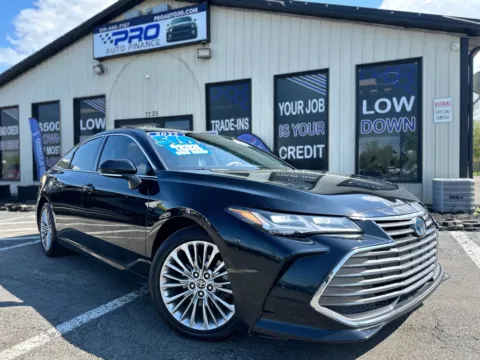 Black 2022 TOYOTA AVALON HYBRID LIMITED for sale in Crown Point, IN