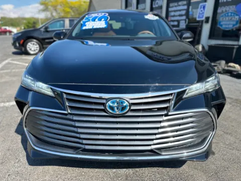 Another view of 2022 TOYOTA AVALON HYBRID LIMITED for sale in Crown Point, IN at Pro Auto Finance