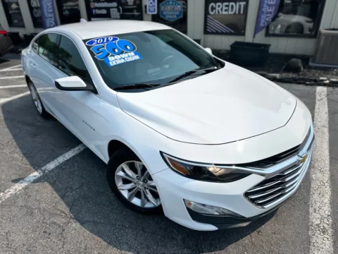 Photos of 2019 CHEVROLET MALIBU LT for sale in Crown Point, IN at Pro Auto Finance