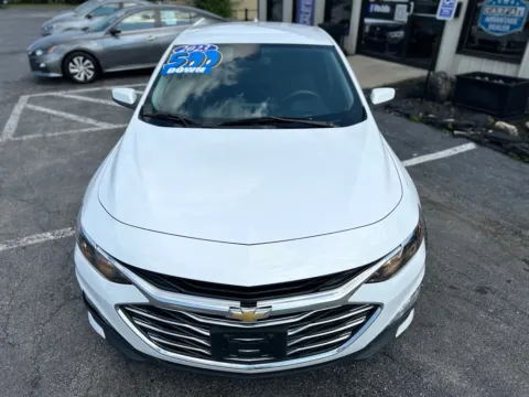 More photos of 2023 CHEVROLET MALIBU LT at Pro Auto Finance, IN