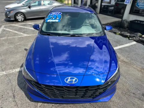 More photos of 2023 HYUNDAI ELANTRA SEL at Pro Auto Finance, IN