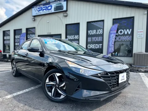 Black 2023 HYUNDAI ELANTRA SEL for sale in Crown Point, IN