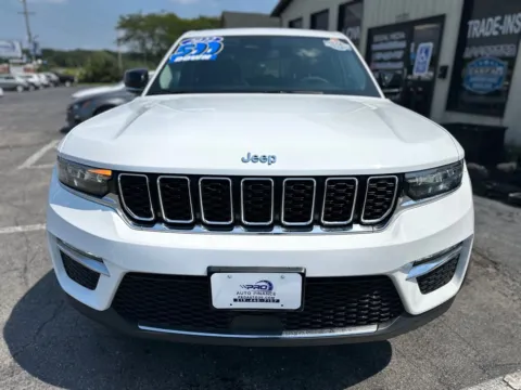 Another view of 2022 JEEP GRAND CHEROKEE 4XE for sale in Crown Point, IN at Pro Auto Finance