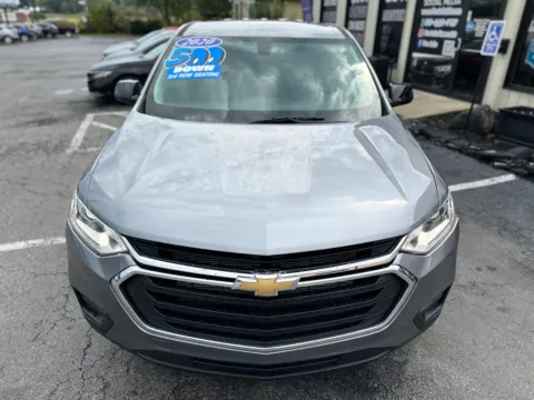 More photos of 2020 CHEVROLET TRAVERSE LS at Pro Auto Finance, IN