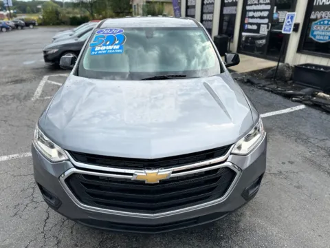 More photos of 2020 CHEVROLET TRAVERSE LS at Pro Auto Finance, IN