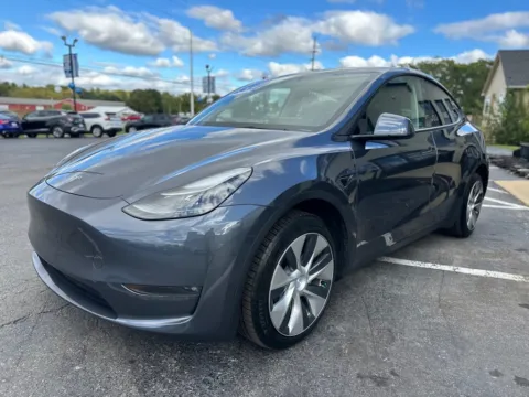 More photos of 2023 TESLA MODEL Y LONG RANGE at Pro Auto Finance, IN