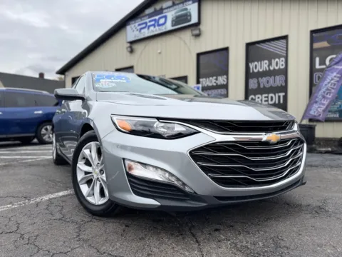 Silver 2024 CHEVROLET MALIBU LT for sale in Crown Point, IN