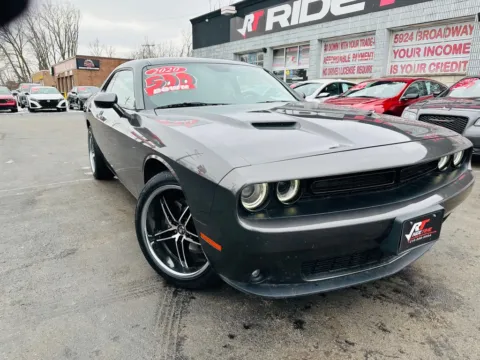 Gray 2020 DODGE CHALLENGER SXT for sale in Merrillville, IN