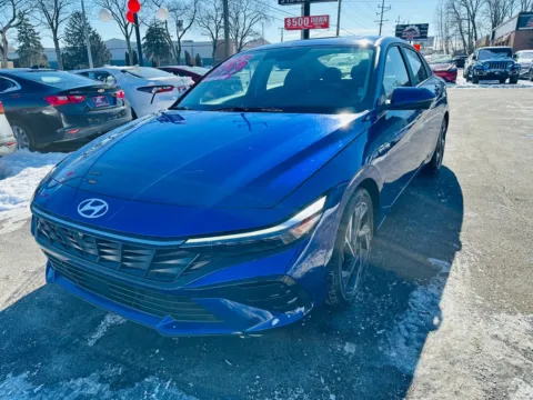 More photos of 2024 HYUNDAI ELANTRA LIMITED at Ride Time Auto Finance Broadway, IN