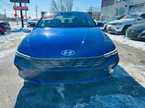 Another view of 2024 HYUNDAI ELANTRA LIMITED for sale in Merrillville, IN at Ride Time Auto Finance Broadway