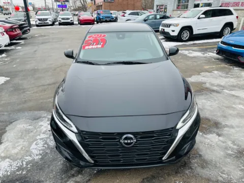 More photos of 2023 NISSAN ALTIMA 2.5 SV at Ride Time Auto Finance Broadway, IN