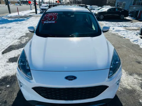 More photos of 2022 FORD ESCAPE HYBRID SEL at Ride Time Auto Finance Broadway, IN