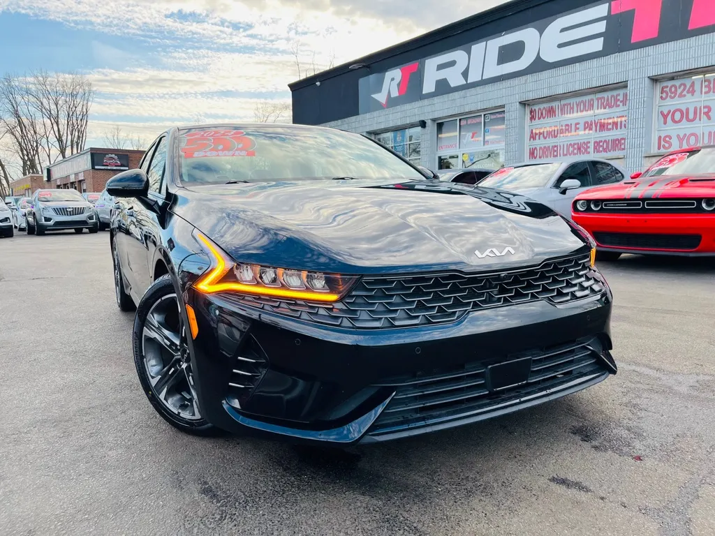 Black 2022 KIA K5 EX for sale in Merrillville, IN